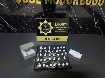 Mücevher kutusundan 38 parça kokain çıktı: 1 tutuklama