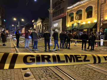 Eğlence mekanına silahlı saldırı: 2 ölü, 3 yaralı