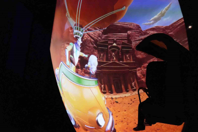 Türkiye’de ilk: Uçan sinema vatandaşların ayağını yerden kesti