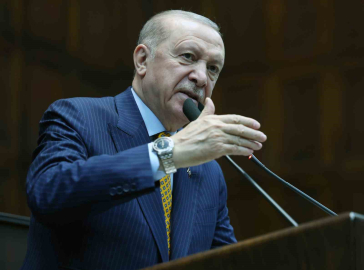 Cumhurbaşkanı Erdoğan: "(Şanlıurfa’daki lise saldırısı) Saldırı tüm yönleri ile araştırılmaktadır. Olayda ihmali ve kusuru olanlardan mutlaka hesap sorulacaktır. Yaralanan 16 kişiden 7’si taburcu edilmiş 9 yaralımızın tedavisi ise devam etmektedir"