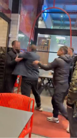 Büyükçekmece’de siparişi geç gelen şahıs, çalışanların üzerine yürüdü