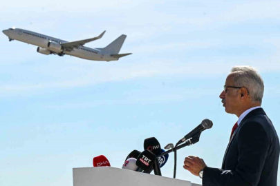 Bakan Uraloğlu: "Son 24 yılda havalimanlarımızın yıllık yolcu kapasitesini 55 milyondan 397,4 milyonun üzerine çıkardık"