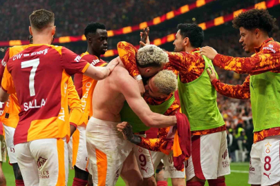 Trendyol Süper Lig: Galatasaray: 3 - Fenerbahçe: 0 (Maç sonucu)