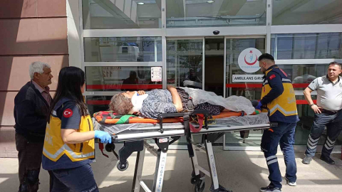 Önce yolcu düştü, sonra motosiklet devrildi: 2 yaralı