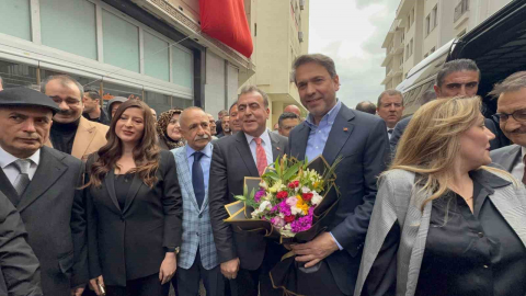Bakan Bayraktar MHP Eskişehir İl Başkanlığı’nı ziyaret etti
