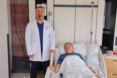 Kilo kaybıyla hastaneye başvuran hastanın böbreğinden 20 santimlik tümör çıkarıldı
