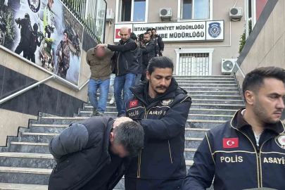 İstanbul merkezli 3 ilde düzenlenen "change oto’’ operasyonunda gözaltına alınan 16 şüpheli adliyeye sevk edildi
