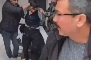 Hapis cezasından kaçmak için 2 ay tuvalette saklanmış
