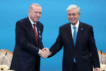 Kazakistan Cumhurbaşkanı Tokayev: "Türkiye, siyasi etkisi güçlü, ekonomisi sağlam ve uluslararası itibarı yüksek bir devlettir"
