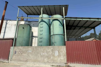 Fabrikayı kurşunladı, sızan kimyasal maddeden polisler hastanelik oldu

