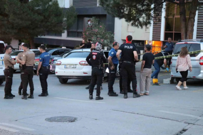 Çocuğunun gözü önünde pompalı saldırıya uğrayan kadın kurtarılmadı
