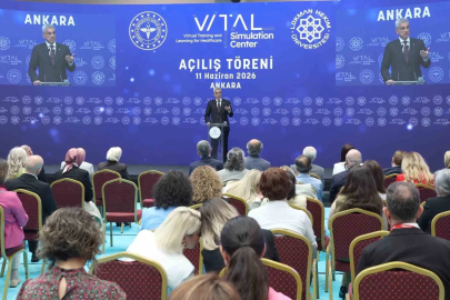 Bakan Memişoğlu: "Bilirseniz yönetirsiniz, bilirseniz ilerlersiniz, gelişirsiniz"
