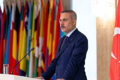 Bakan Fidan: "(ABD-İran) Bir an önce tarafların bitirmeye yaklaştıkları metni bitirmelerini tavsiye ediyoruz"
