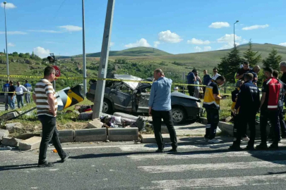 Kayseri’de feci kaza: 2 ölü, 4 yaralı
