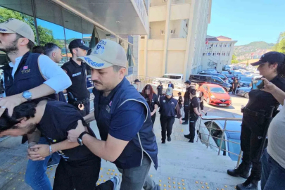 Zonguldak’ta terör örgütü operasyonunda gözaltına alınan 4 öğrenciden 3’ü tutuklandı
