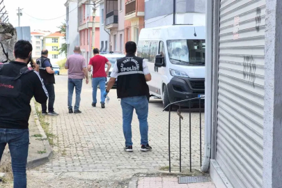 Eskişehir’de 17 yaşındaki çocuk, bir kişiyi pompalı tüfekle vurdu
