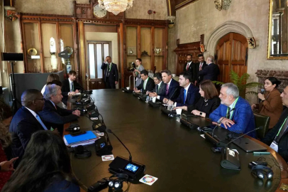 Bakan Kurum ve Bakan Bayraktar, BM Genel Sekreteri Guterres ile bir araya geldi
