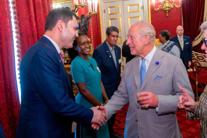 Bakan Kurum, İngiltere Kralı Charles’ın ev sahipliğinde düzenlenen resepsiyona katıldı
