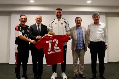 Bakan Şimşek, Bolu kampındaki Batman Petrolspor’u ziyaret etti
