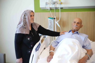 Karaciğerinde 13 santimetrelik tümör bulunan hasta 10 saatlik ameliyatla sağlığına kavuştu
