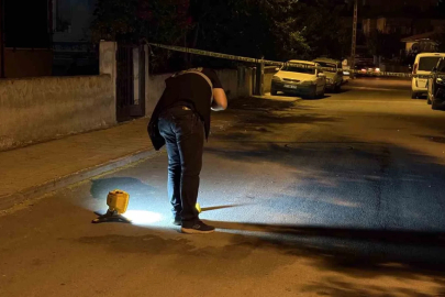 Uzun süredir görüşmediği babasının evine tüfekle ateş açtı
