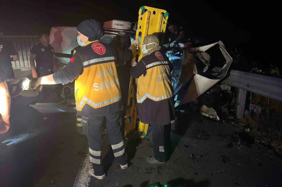 Tırdan ayrılan dorse zincirleme kazaya sebep oldu: 3 ölü
