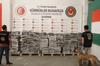Kapıkule’de 1 milyar 37 milyon lira değerinde uyuşturucu madde ele geçirildi
