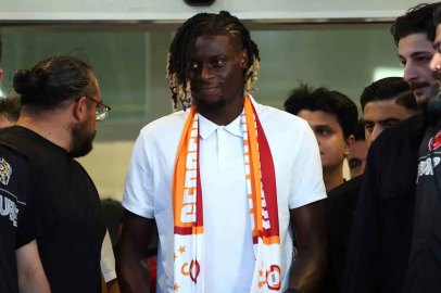 Galatasaray’ın yeni transferi Lesley Ugochukwu, İstanbul’a geldi
