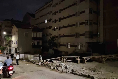 Bahçelievler’de yanında temel kazılan 7 katlı binadan çatlama sesi gelince tahliye edildi
