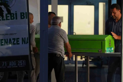 Kayıp ihbarından vahşet çıktı: Babasını parçalayıp tuvalete gömmüş

