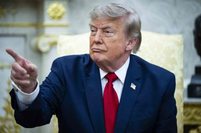 Trump: "İran her ABD askeri öldürdüğünde bunun bedelini katbekat ödeyecek"
