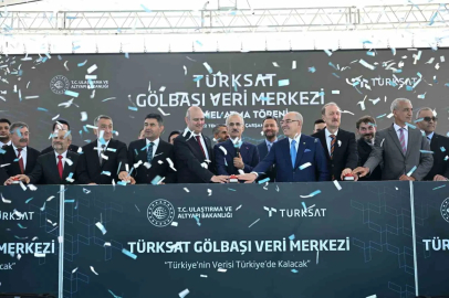 Bakan Uraloğlu: "TÜRKSAT uydularımız 5,5 milyar nüfusa hitap ediyor"
