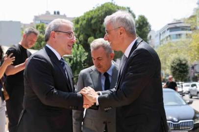 Bakan Memişoğlu’ndan İzmir’de akademik buluşma
