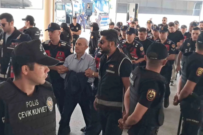 Vali Tuncay Sonel, koruma polisi Şükrü Eroğlu ile emekli polis memuru Gökhan Ertok Erzurum Adliyesi’nde ifade veriyor
