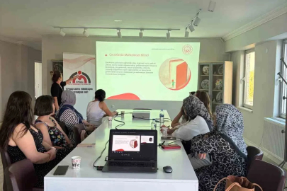 Eskişehir’de ADEM kursiyerlerine aile ve teknoloji eğitimi
