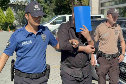 Hastanede dehşet: Hasta yakınının su ısıtıcısıyla saldırdığı röntgen teknisyeninin omzu kırıldı
