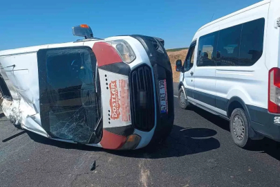 Mardin’de öğrenci servisi devrildi: 13 öğrenci yaralandı
