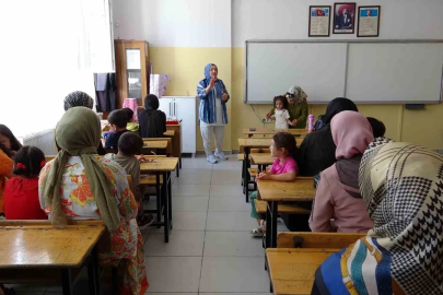 Van’da minik öğrenciler okul heyecanı yaşadı
