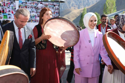 Bakan Göktaş: "Güçlü aileler, güçlü gelecek demek"

