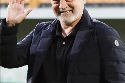 Iğdır FK, Hikmet Karaman ile yollarını ayırdı
