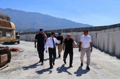 Arsuz’da balıkçı barınağında yenileme çalışmaları sürüyor
