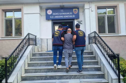 İzmir’de 8 yıl hapisle aranan şahıs JASAT’tan kaçamadı
