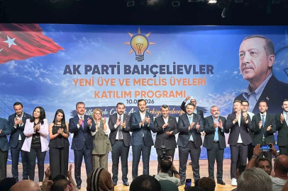 Bahçelievler’de, 3 CHP’li meclis üyesi AK Parti’ye geçti
