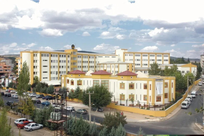 GKV’li Dertli’nin piyanonun tuşlarında uluslararası başarısı
