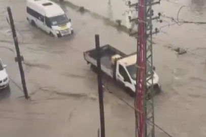 Hatay’da sağanak yağış etkili oldu

