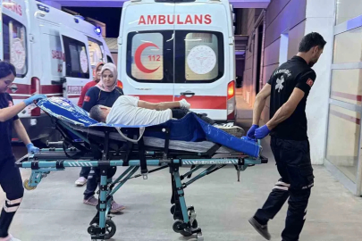 Kesici aletle kendini yaraladı
