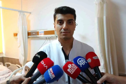 Bitlis’te 70 yaşındaki hastaya 7,5 saatlik kapalı bağırsak ameliyatı
