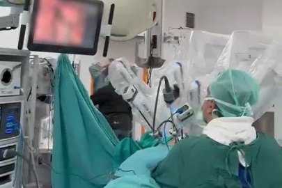 Karadeniz’de ilk: Robot yardımlı akciğer kanseri ameliyatı gerçekleştirildi
