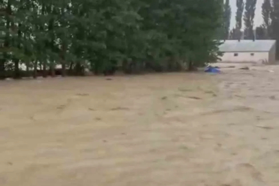 Sivas’ta meydana gelen sel köyde maddi hasara yol açtı
