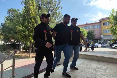 Oto galerici gencin ölümünün 3 şüphelisi adliyeye sevk edildi
